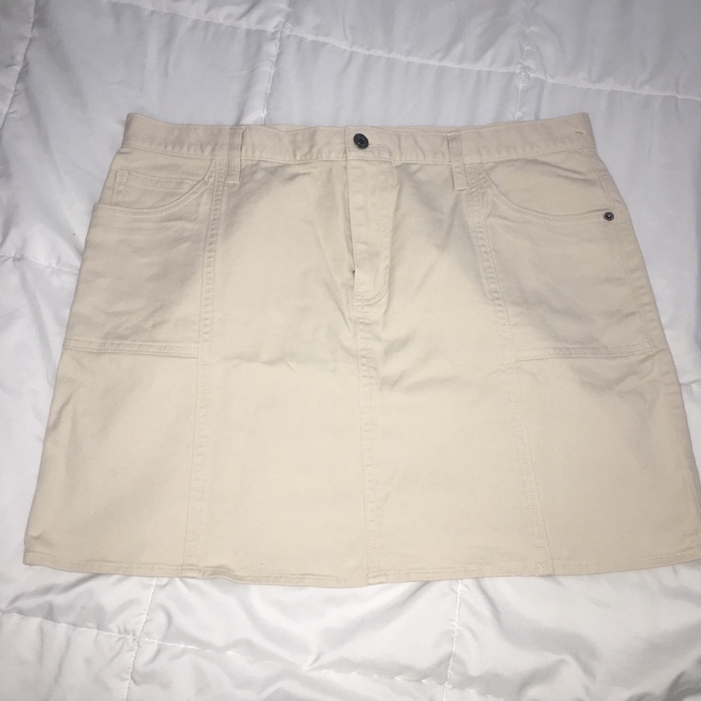 GAP Jeans Beige skirt